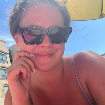 happykayy's profile picture. 💛