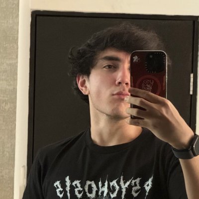 Tripulante/Tripoier 🕷 Roier 🕷 Hincha del McTrio y el McCombo
Me gusta subir memes y clips de Roier📎
