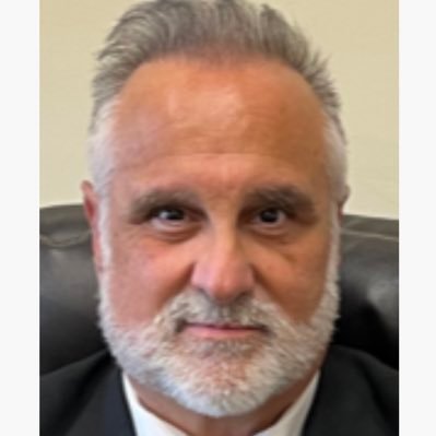 Lawyer by day. Full-time father & husband. Diehard fan of the Leafs, Jays, Raptors, and the Azzurri !!!