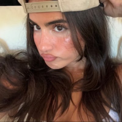 tt4sfaye's profile picture. ema ema ema cada um com seus pronlemws