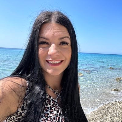 apadilla801's profile picture. Wife. Mom. World traveler 🇺🇸