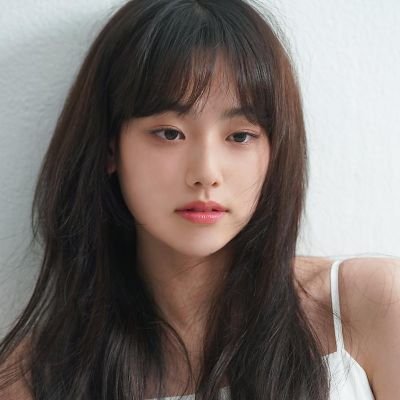 Unreal — 99z. an actress who has the brightest smile, 𝑲𝒂𝒏𝒈 𝑴𝒊𝒏𝒂. Upcoming Project : #Twelve