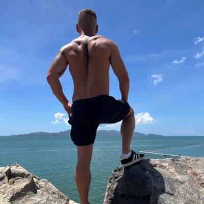 My Family is my life. lover of sport, health & fitness, the outdoors, trading and crypto. Business owner since 2009. Society needs an overhaul.