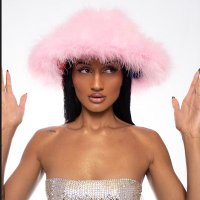 E (@rhearajhq) 's Twitter Profile