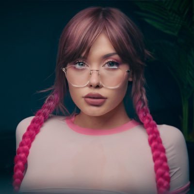 Alt Girl Next Door 💗 I’ll make your dreams come true 💗