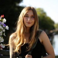 Kate (@kitkarte) Twitter profile photo