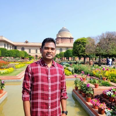👨💻 Software Developer | 📍 Mumbai
✨ Turning moments into memories
👶🏻 New dad
