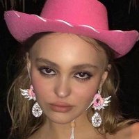 sofia (@ririsplace_) 's Twitter Profile Photo