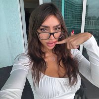 Anna Chris (@annachris211) 's Twitter Profile