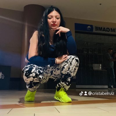 Bailarina profesional / Modelo/ influencer graduada 🎓