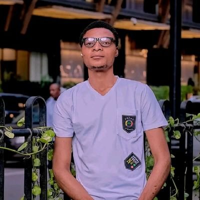 FranckNtumba01's profile picture. DG de @Progres243Ne