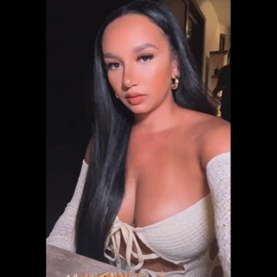 xoxo_CLO's profile picture. To know me is to love me❤️