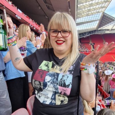 sometimes i think i can write | taylor swift trash | 30s | she/her