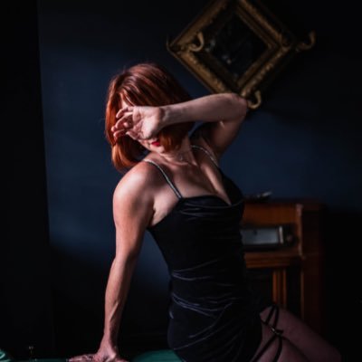 NYC 6/14-6/15 J, He/ Him Photographer specializing in Boudoir, Intimate and Kink content creation. Get in touch to get on the schedule
