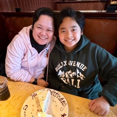 Apple_VDivine's profile picture. 