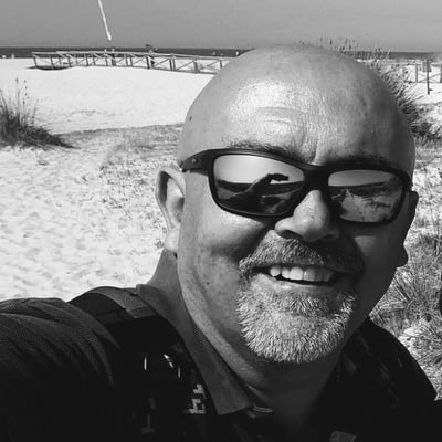 franciscoenguix's profile picture. Viviendo el presente