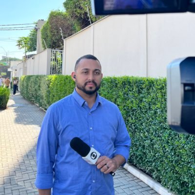 Pai da Helena 🌺. Jornalista. Repórter na TV Globo e na Globonews. Já passei por CNN, Rádio CBN e Jovem Pan.