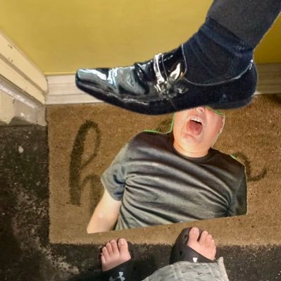 🇨🇦NOT INTO FINDOM Open 2 pay 4 real in-person session in your city 2 LICK all your shoes. Macrophilia, Doormat, Public humiliation🔴Paris SepNov Taipei Dec🔴