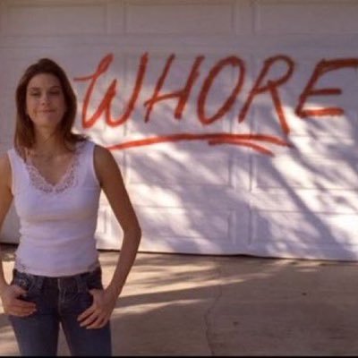 claireprv's profile picture. je vais refaire la DA ici aussi