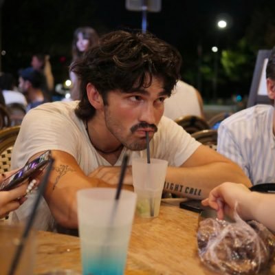 RossinanteTH's profile picture. cyril lignac hate account
ars vita, longa brevis