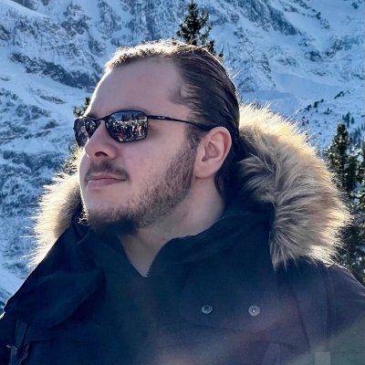 Lucasamarinho22's profile picture. Filmaker, Editor, Colorist, Producer.

Video Editor and Chief MEME Officer at @zengateglobal 
Stay $PALM