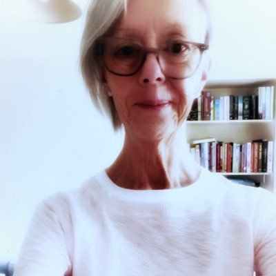 Takes photos. Cooks. Scurrilous gossip. Slattern. Post menopausal cliché. Neurospiffy™️ Dementia blog link:
