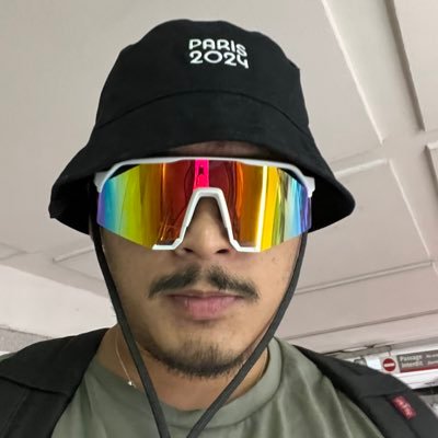 ammoare's profile picture. Ya plus de pain au choc ici. 🤍