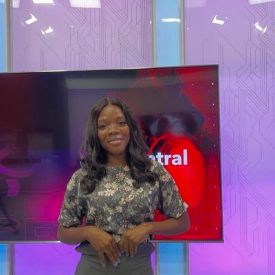 Former TV Producer @NewsCentralTV Former Presenter, Reporter @TV360NIGERIA. entertainment reporter. Face model👸 Voice Over artist🔉