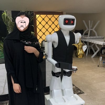 مهتمة بمجال الابتكارات والحلول الذكية | منتجة فنون بصرية | اشارك اهتماماتي في #الثورة_الصناعيه_الرابعه | واحب اجرب كل شي 🪄