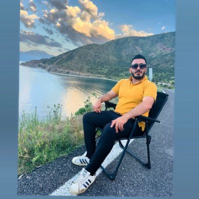 Resim öğretmeni 🎨🖌                          🦂