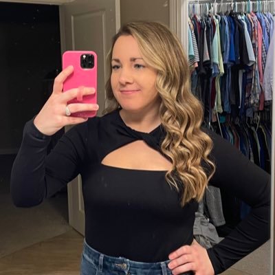 beccadurchsmith's profile picture. USI 2018👩🏼‍🎓 • Cardinal Nation⚾️ 5/11/19 💍