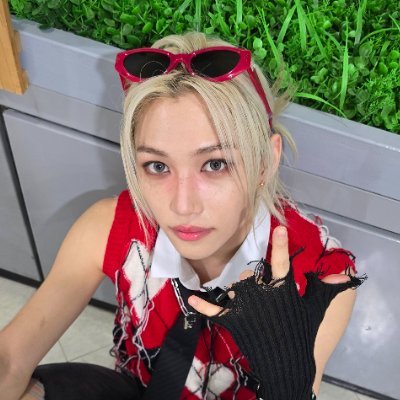 fan acc || kpoptwt (I consumed felix and jeonghan u cannot stop me 🥰) || dramas rah (firstkhao 🫶) || 4RACHA SUFFOCATING