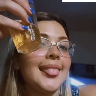 metida a burguesa se expondo atoa