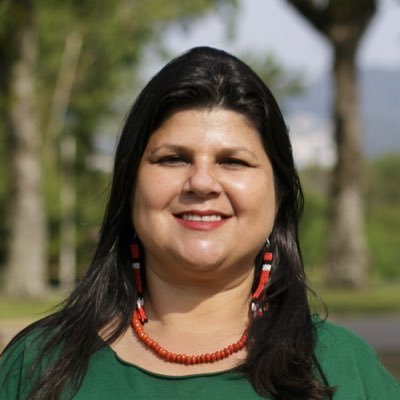 ☀️ Covereadora candidata à reeleição pela @mandatabemviver | 🏹 Pataxó Hãhãhãe | 📢 Líder PSOL Floripa | 📚 Me. Adm. Pública | 🌱 Agroecologia & Poder Popular