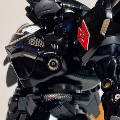 適当にプラモデルを作る現場監督のおじちゃんです。どうぞよろしくお願いします。I'm an uncle who works as a site supervisor and makes random plastic models. Nice to meet you.