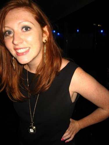 emmajanetee's profile picture. a lazy tweeter, facebook addicted, cat loving, indecisive , ginger posh brummy. oh dear - thats all true.