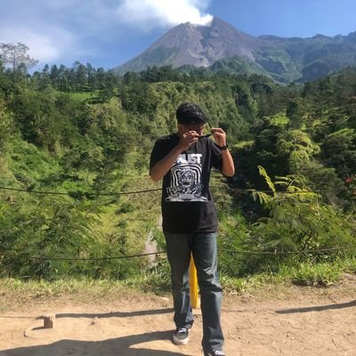 frdnfaiz's profile picture. 