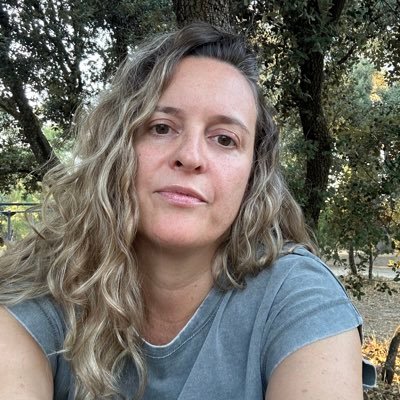 A veces lagarta, a veces pantera, pero siempre yo misma!!! No hay mejor definicion que esa!!!