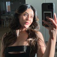 𝘭𝘦𝘴𝘭𝘪𝘦 (@lesliecardd) 's Twitter Profile Photo