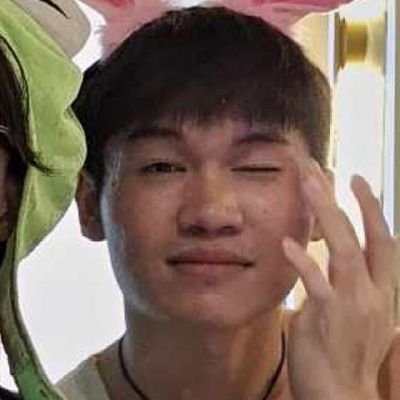 LukeBenedict9's profile picture.