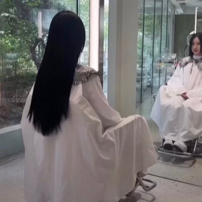【✨髪フェチ美容師✨】ご指名、リピーターの女性率100%🩷10代後半〜30代の女性からの支持率100%💇♀️似合う髪型は絶対にあります✂︎それを実現させるのがこの私。ご指名お待ちしております♪