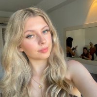 m4bel0livia (@m4bel0livia) 's Twitter Profile
