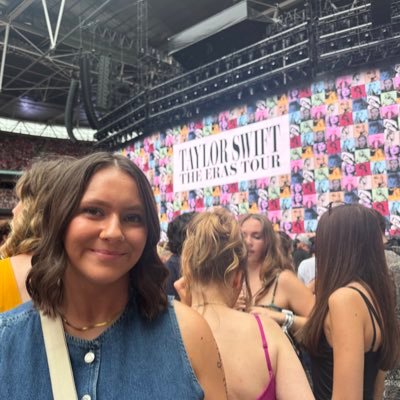 can most likely be found fangirling about something. tn notice x1 | red tour 14’, 1989 tour 15’, rep tour 18’, the 1975 23’, eras tour x 5 ✨🫶🏻🪩🎤💗🦋🧚🏼🎸🥰