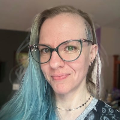 Renaissance person of leisure. Wrasslins, Sims, my little ponies. they. Same name on threads. https://t.co/Q3KNCaZUln