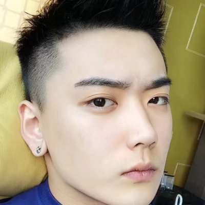 djs154231's profile picture. 我是骚逼0