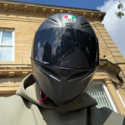 YeaahWhat's profile picture. 