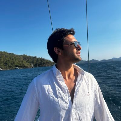 ytutkudmr's profile picture. Gözlerim Yalancı.