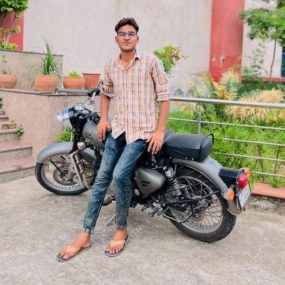 Sumit_meenaji's profile picture. बेरोजगार