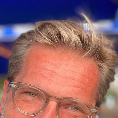 mikromurks's profile picture. 