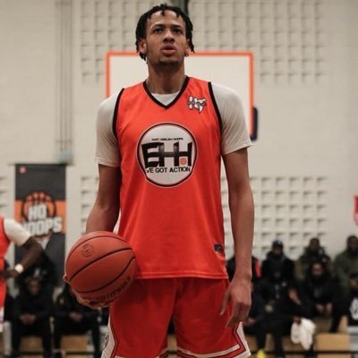 agalimore17's profile picture. 